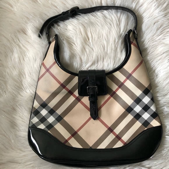 Burberry Handbags - 💯% AUTHENTIC Burberry Nova Check Hobo